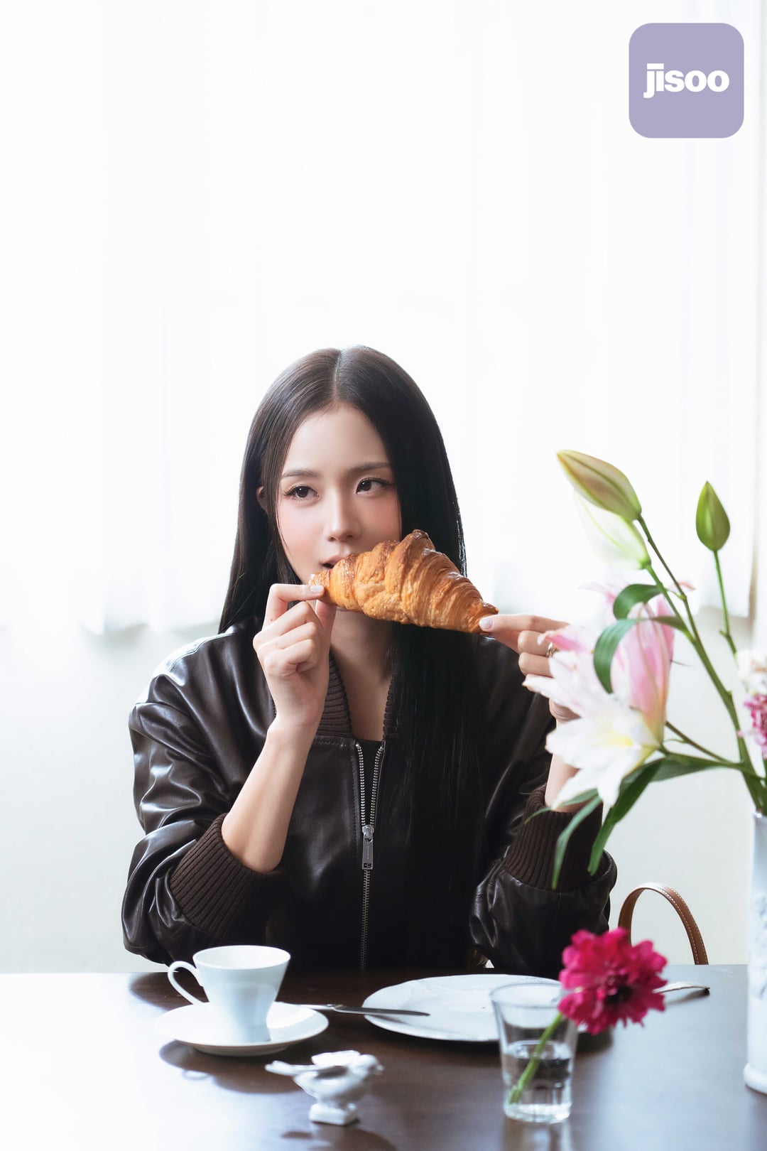 260206 JISOO APP Membership Update | [📸] Self-Portrait SS26 with JISOO