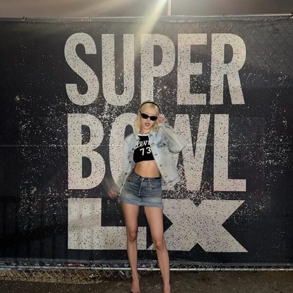 260208 ROSÉ @ the Super Bowl