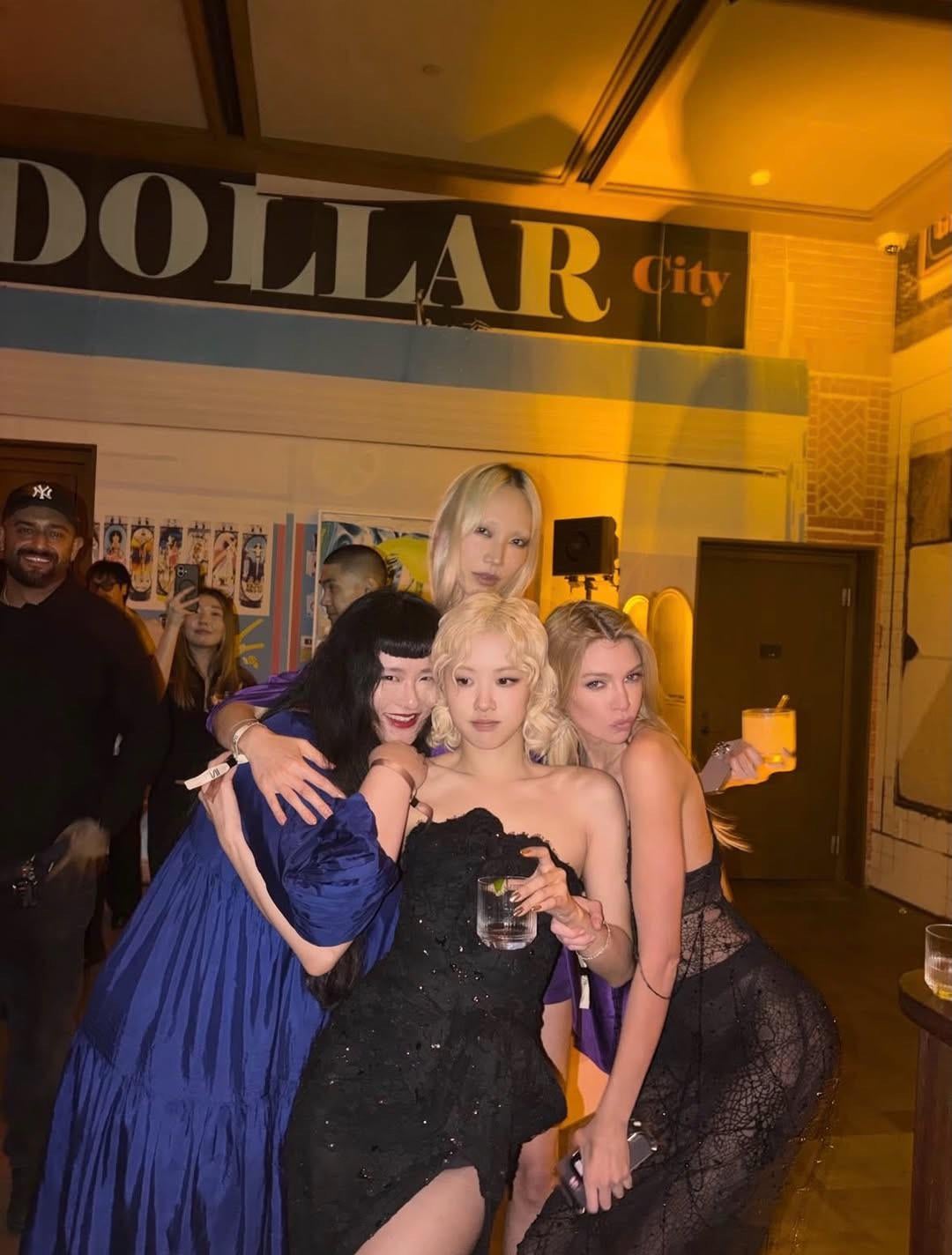 260225 asia_chow IG Update w/ Rosé, Stella Maxwell & Soo Joo