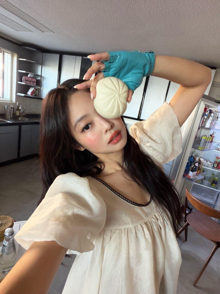 260223 JENNIE Weverse Fanclub Update