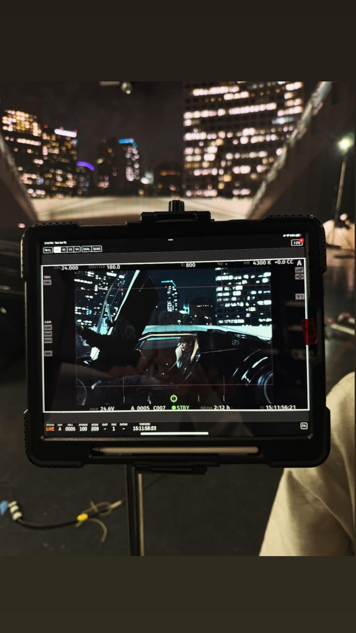 260218 heyalic_e IG Story Update w/ Lisa