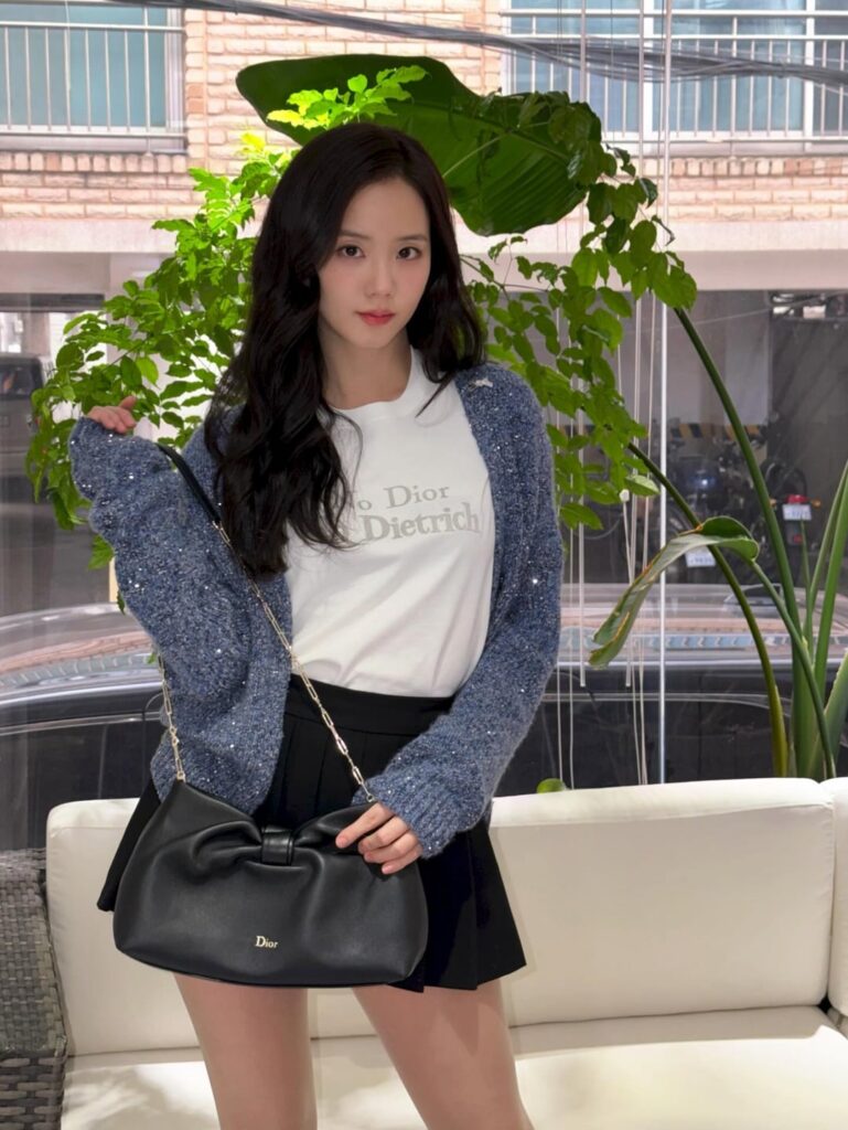 260228 Jisoo IG Update