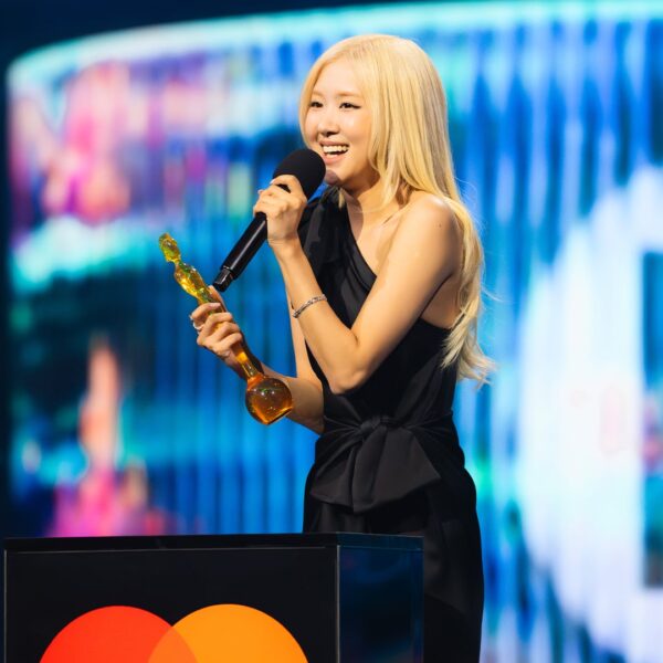 260308 brits IG Update w/ Rosé