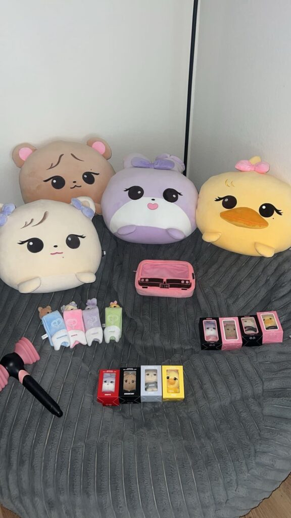 260308 Blackpink Deadline Pop Up Merch Haul in LA