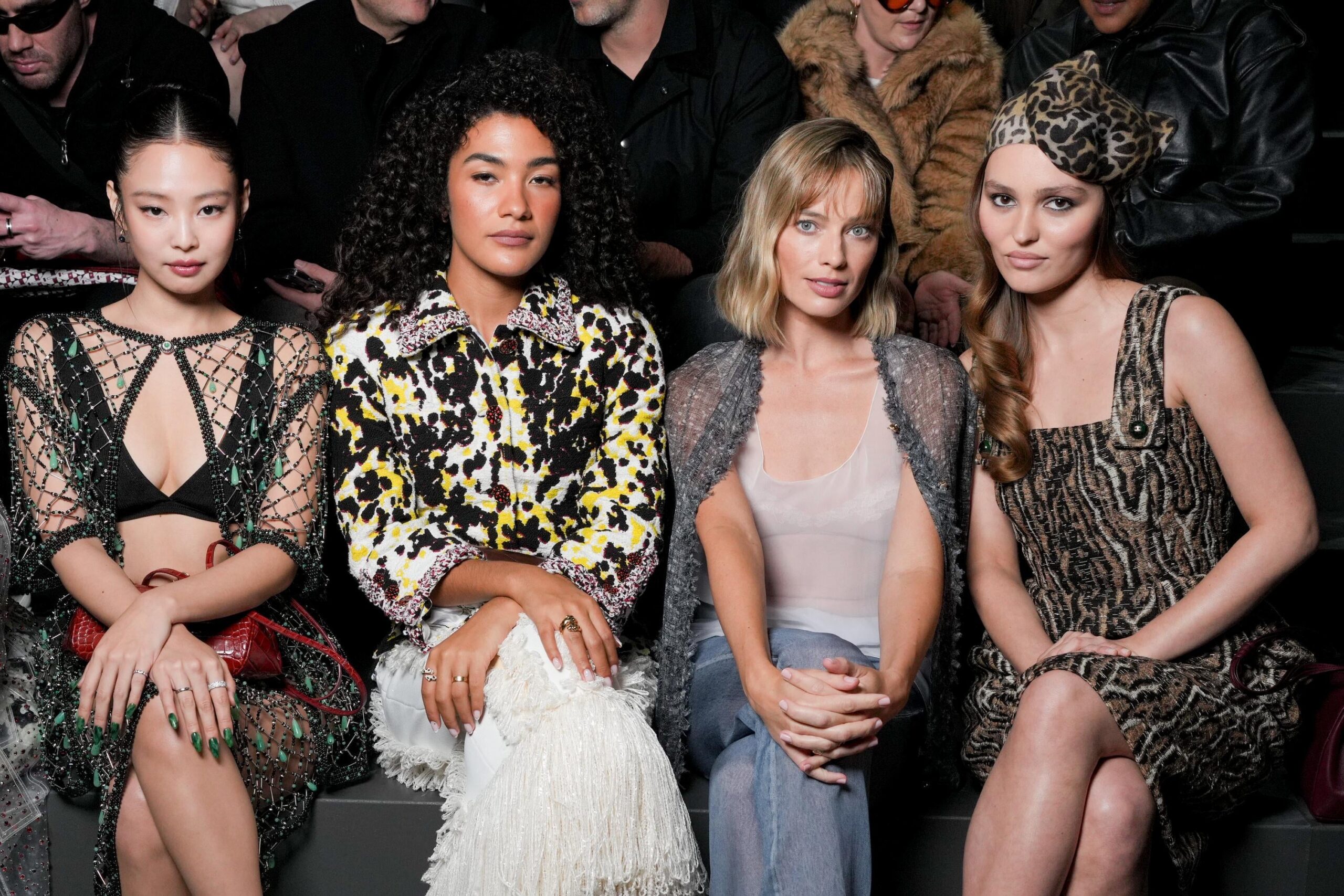 260309 Jennie w/ Olivia Dean, Margot Robbie & Lily-Rose Depp @ CHANEL Paris Fashion Week