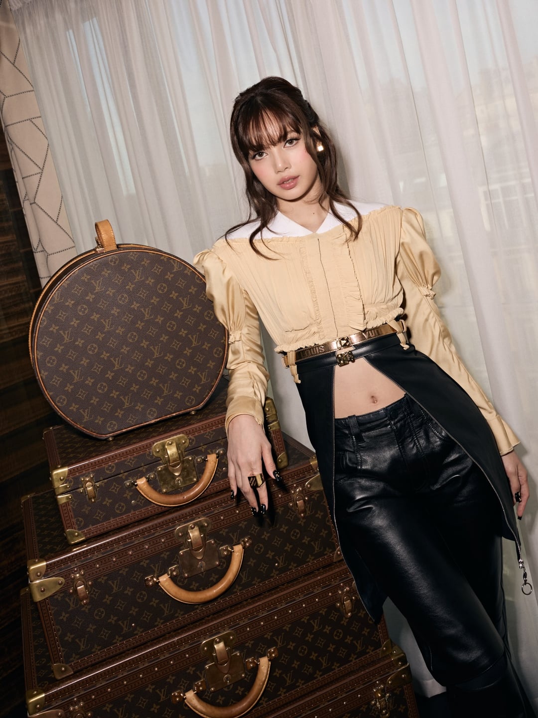 260310 Lisa IG Update: 'Pure Magic with Louis Vuitton'