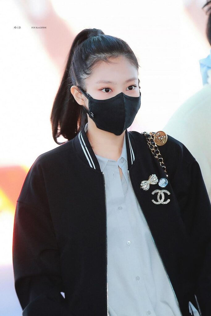 220305 Jennie