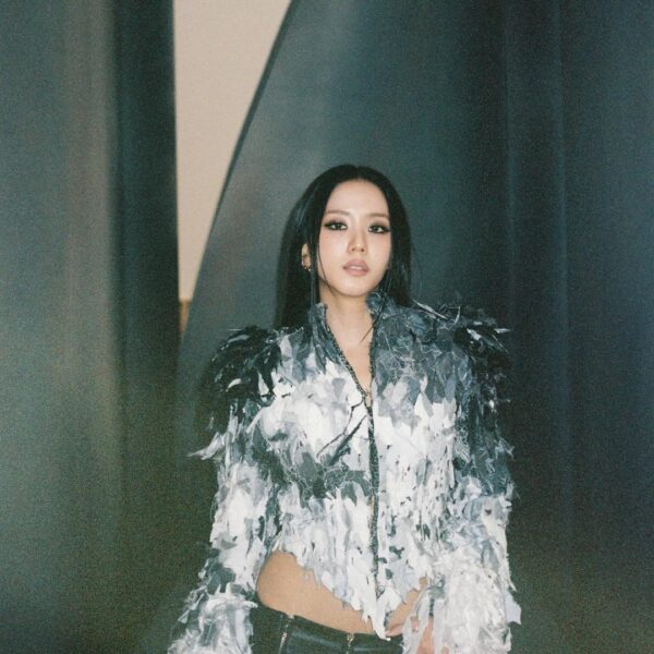 260325 Jisoo IG Update