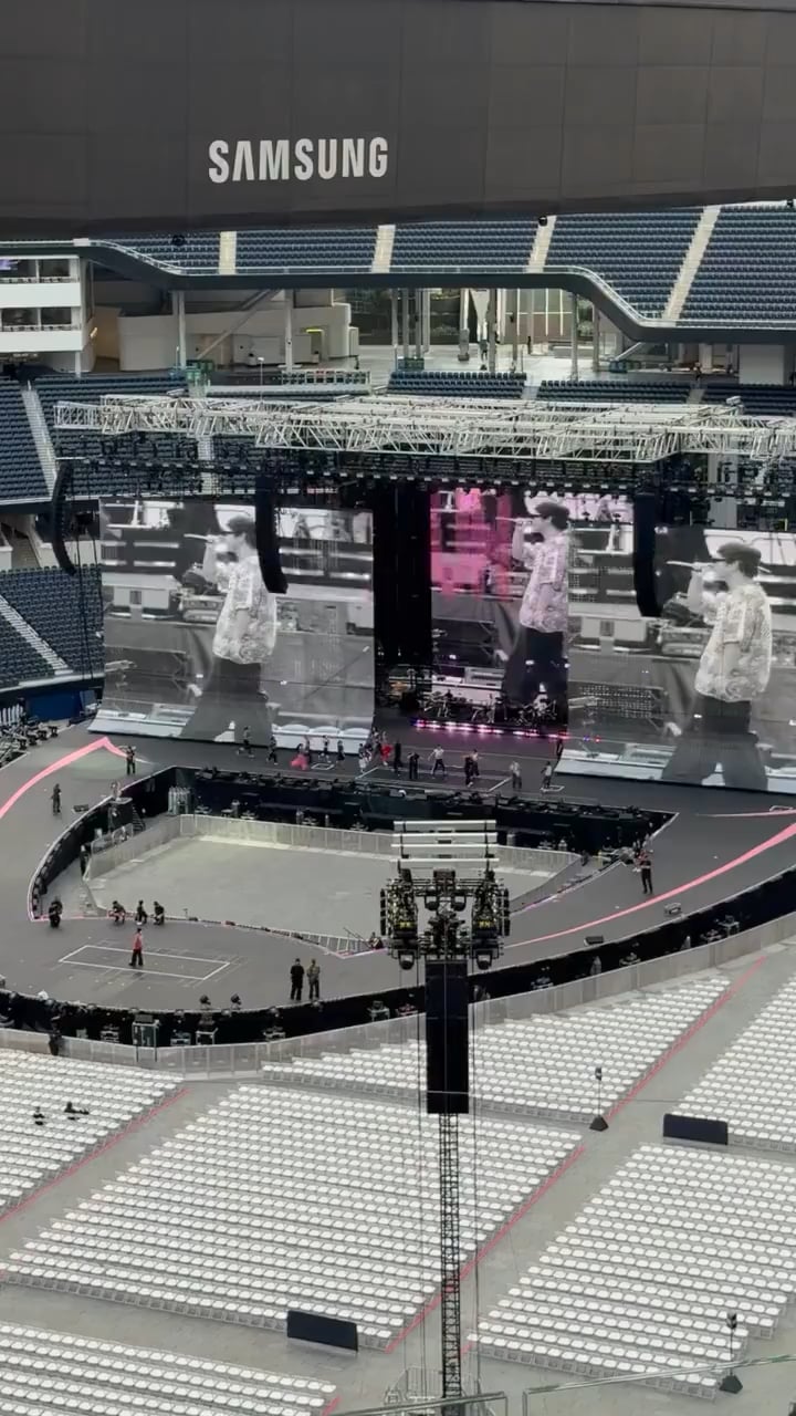 ROSÉ & Bruno Mars - ‘APT.’ Soundcheck in LA