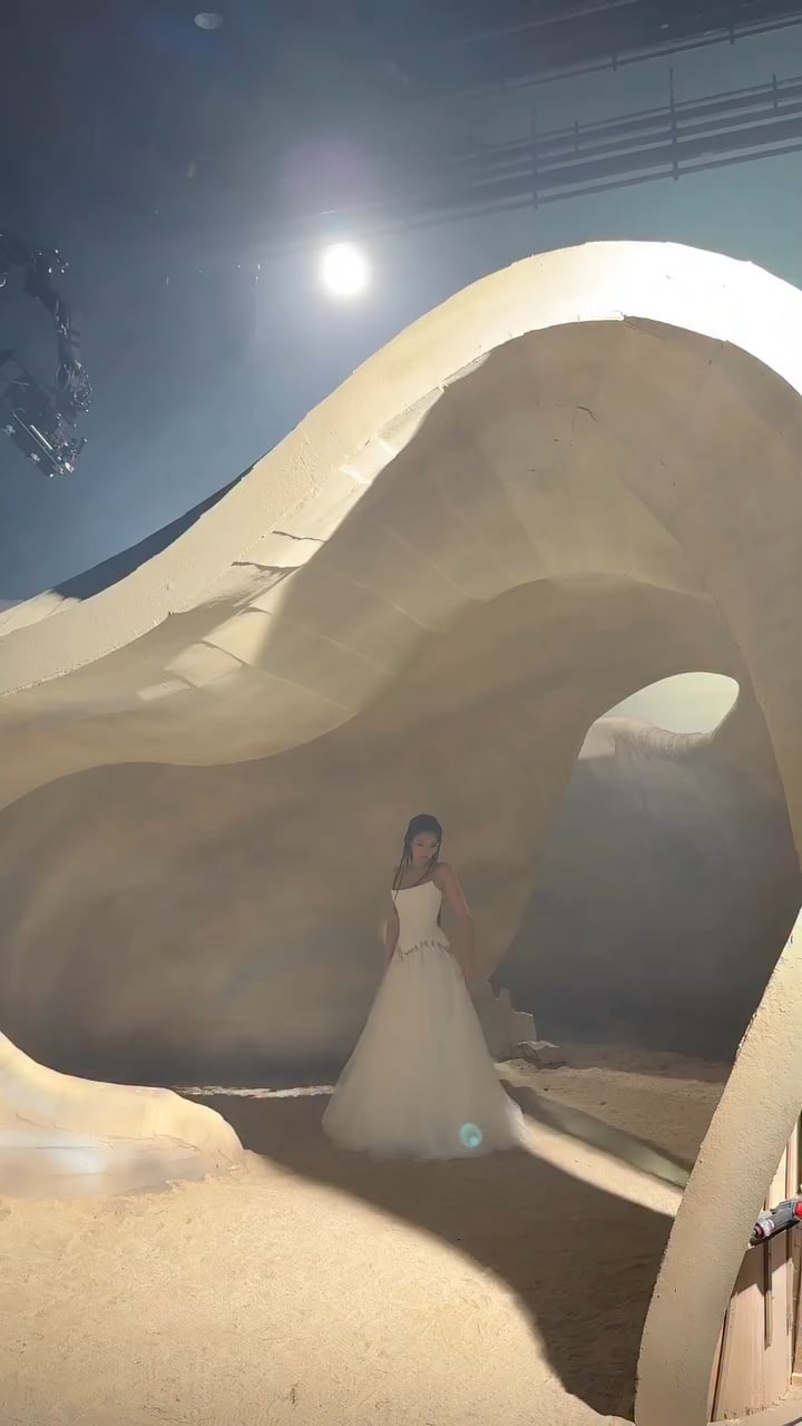 Jennie - GO behind the scenes - 260306