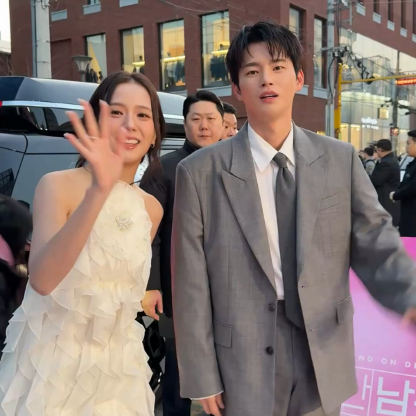 260308 Jisoo w/ Seo Inguk @ ‘Boyfriend on Demand’ Fan Event Live