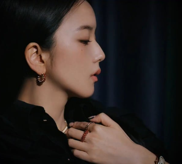 260301 Jisoo for Esquire Korea <The Big Black Book> Special Edition Issue