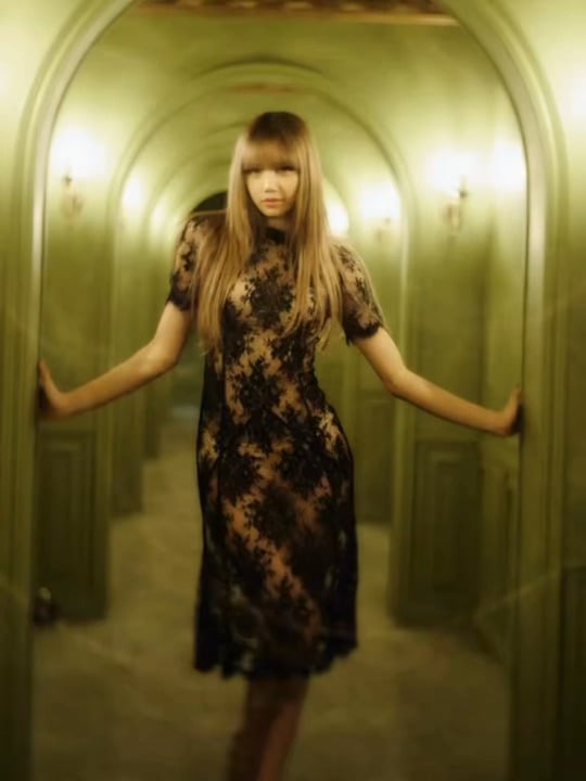 260327 poolookoooooooo IG Update w/ Lisa