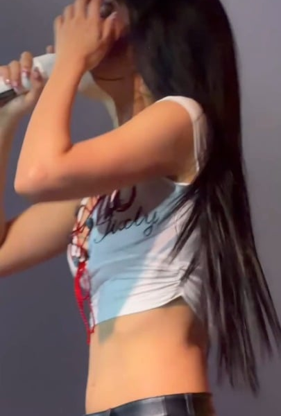 260322 Jennie COMPLEXCON