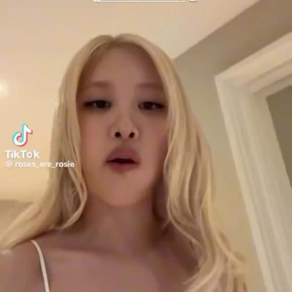 260302 ROSÉ IG Story Update