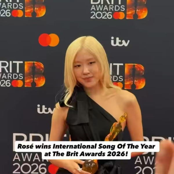 260228 ROSÉ wins ‘International Song Of The Year’ for ‘APT.’ at the 2026 BRIT Awards!