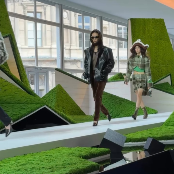 260310 Lisa IG Story Update