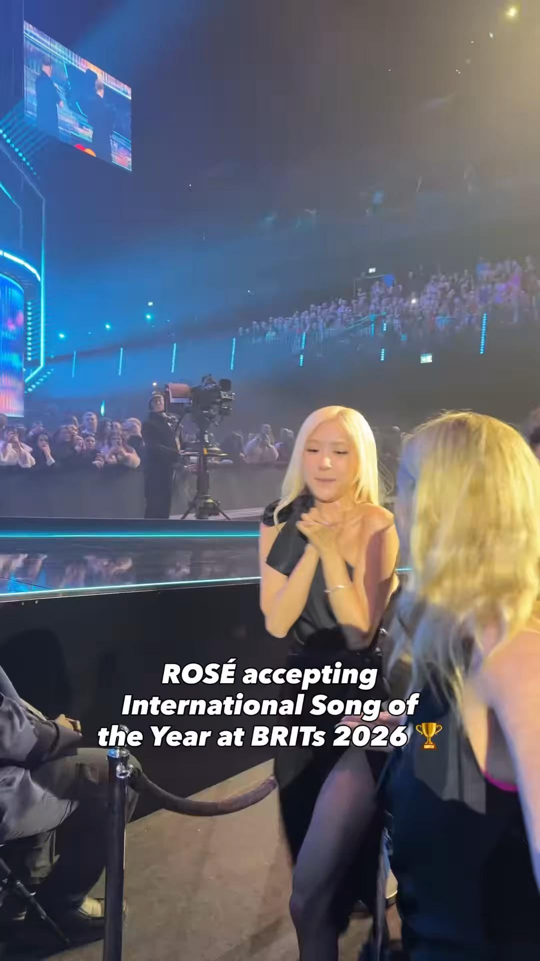 260303 BRITs IG Update w/ ROSÉ