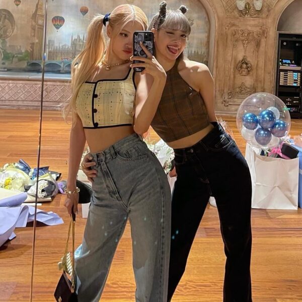 Rose and Lisa 🩷🏹