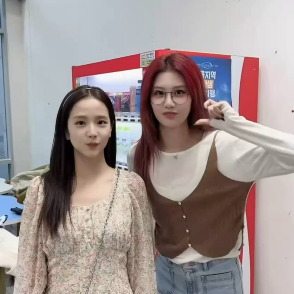 260307 luyuting217 IG Updates w/ Jisoo