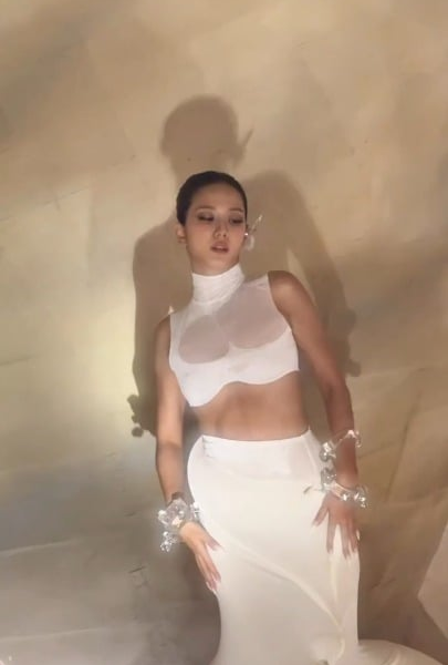 260305 BLACKPINK - 'GO' M/V BEHIND THE SCENES CLIP (JISOO)