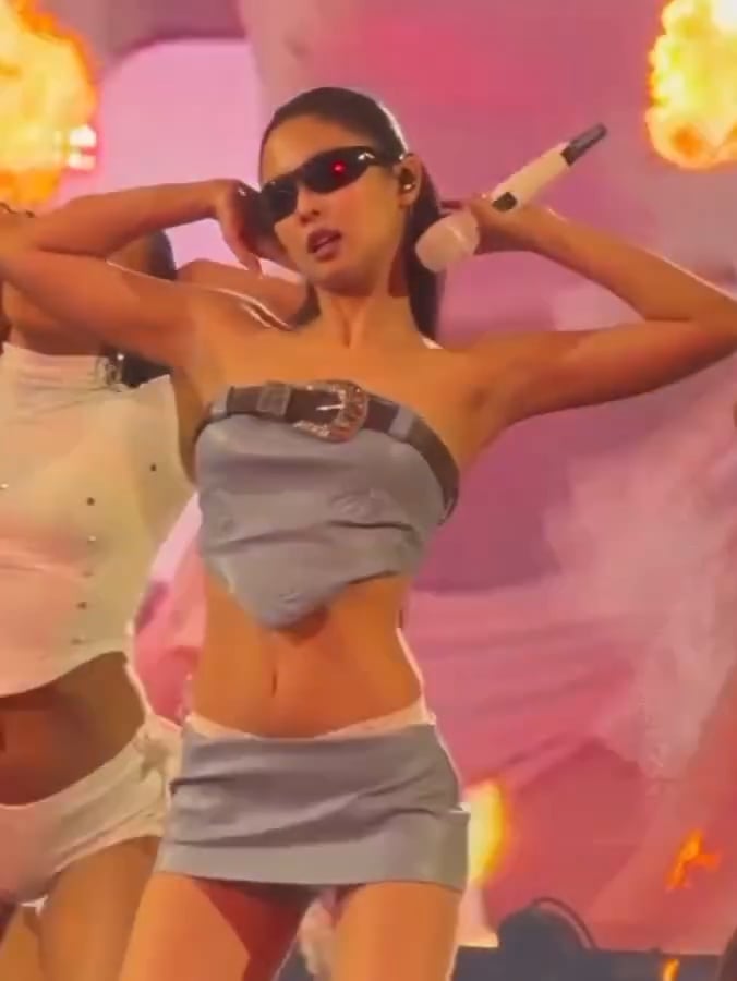 260206 JENNIE  live at BLACKPINK “DEADLINE” World Tour - Kai Tak Stadium, Hong Kong [DAY 2]