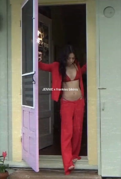 260401 Jennie for Frankies Bikinis