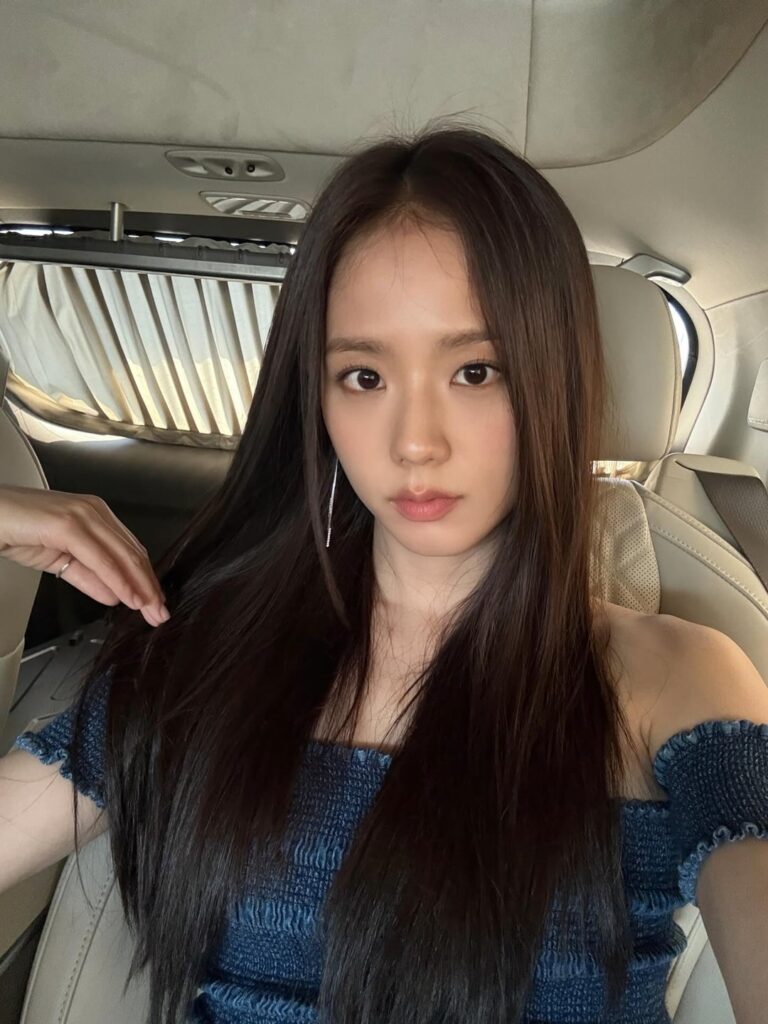 260314 Jisoo IG Update