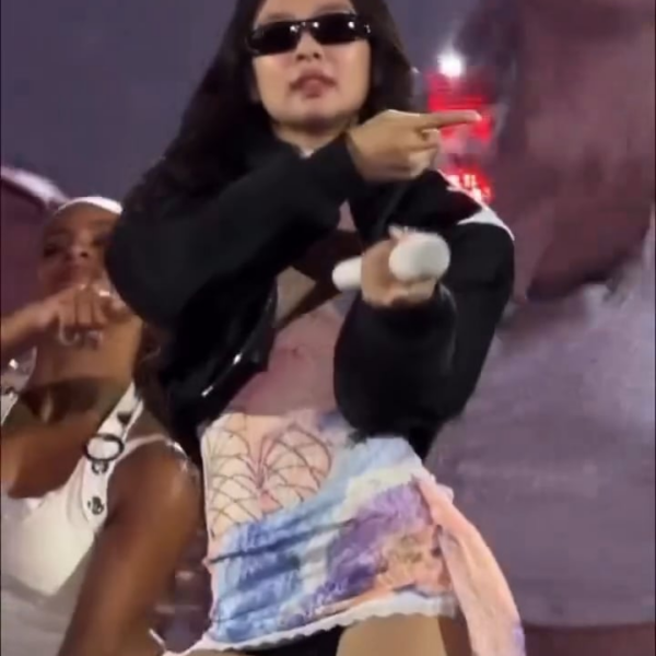 JENNIE at Deadline Jakarta D2