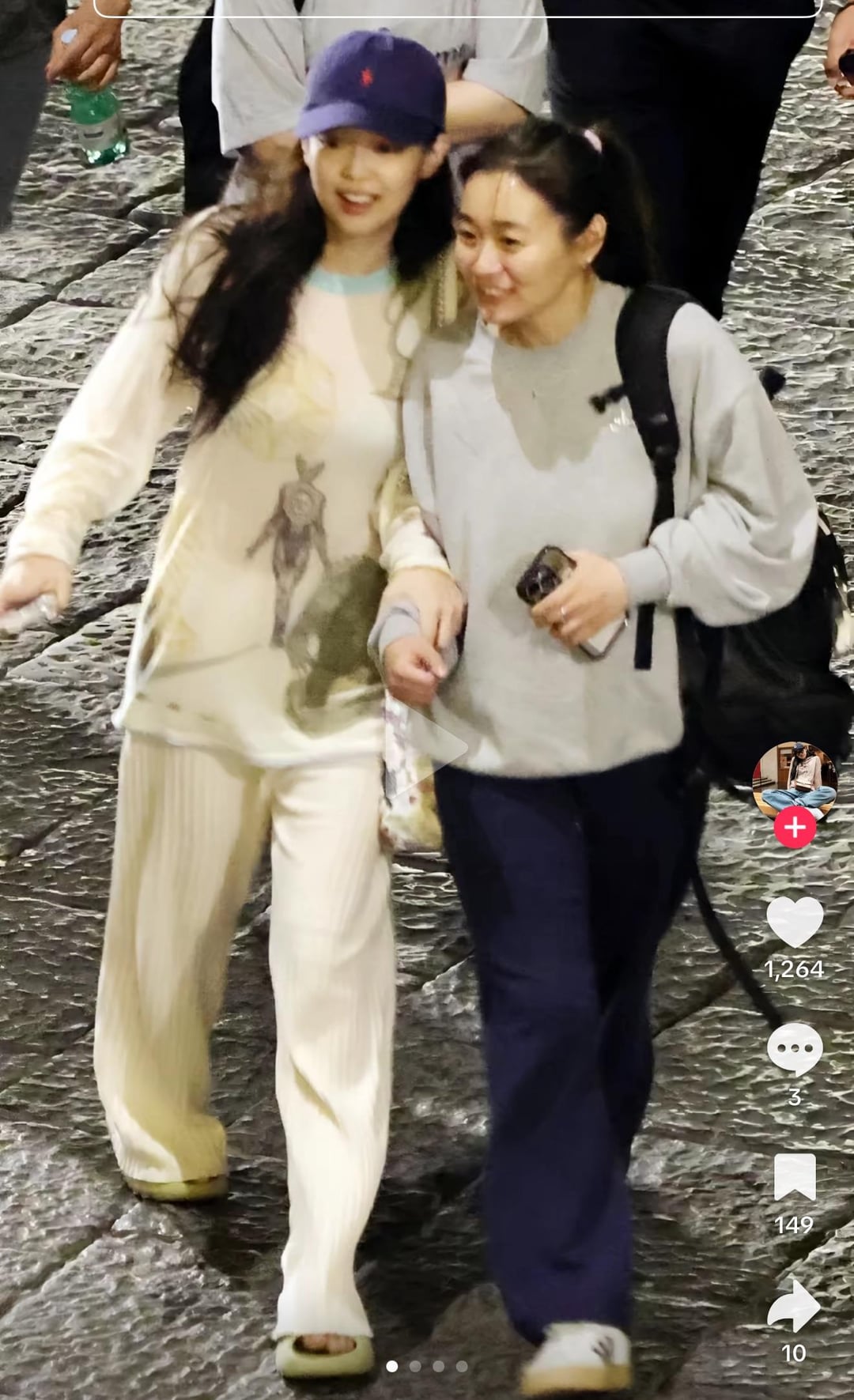 260803 how tall is jennie?