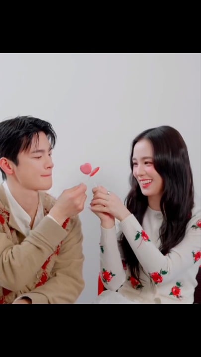 260314 Jisoo w/ Seo Inguk for 'Boyfriend on Demand'