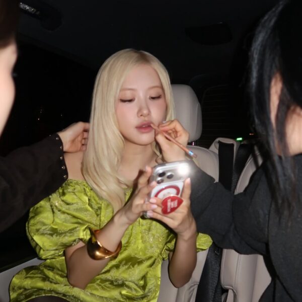 260304 Rosé IG Story Update