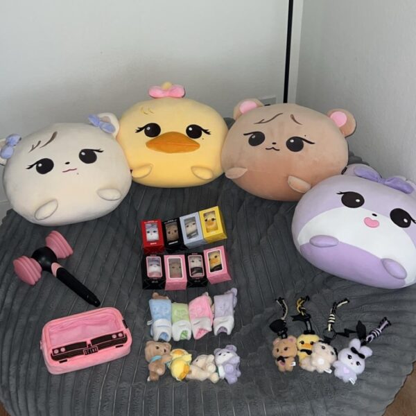 260312 Blackpink DEADLINE LA Pop Up Merch Haul!!