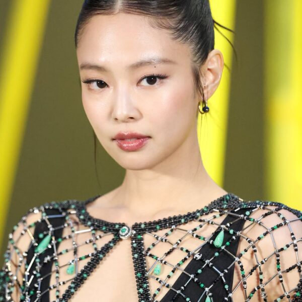 260309 Jennie @ CHANEL Paris Fashion Week
