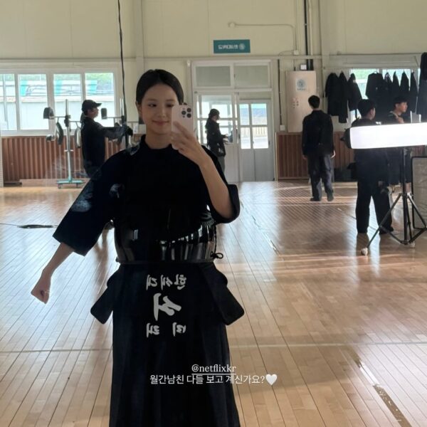 260308 Jisoo IG Story Update w/ Seo Inguk