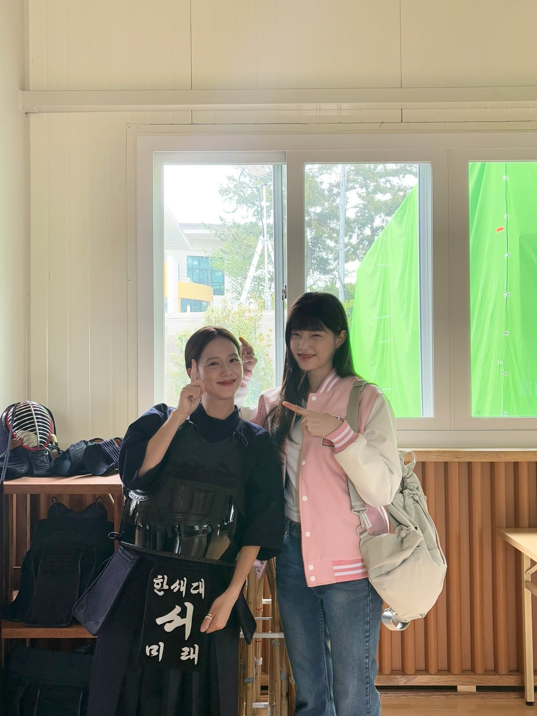 260311 Park Haelin IG Update w/ Jisoo