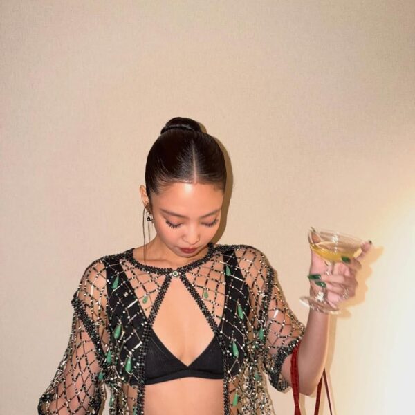 260310 Jennie IG Post