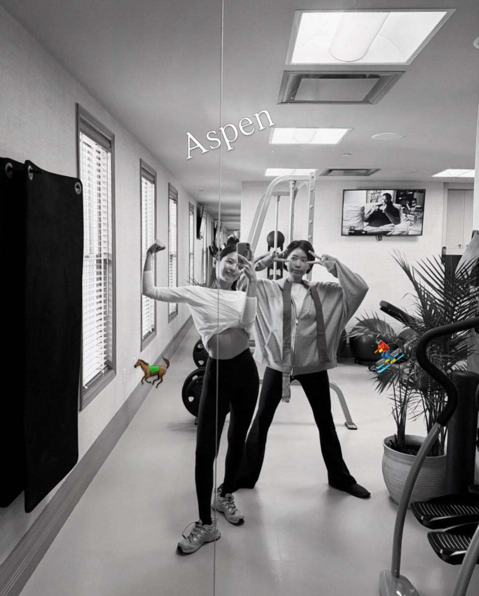 260331 han__ji_eun IG Update w/ Jennie