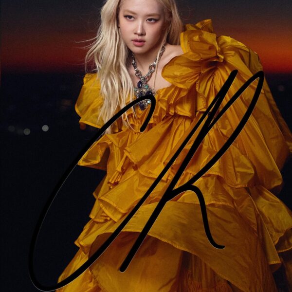 260320 Rosé for CR Fashion Book