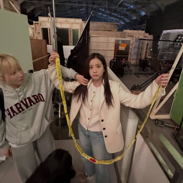 260415 apdarisal IG Update w/ Jisoo