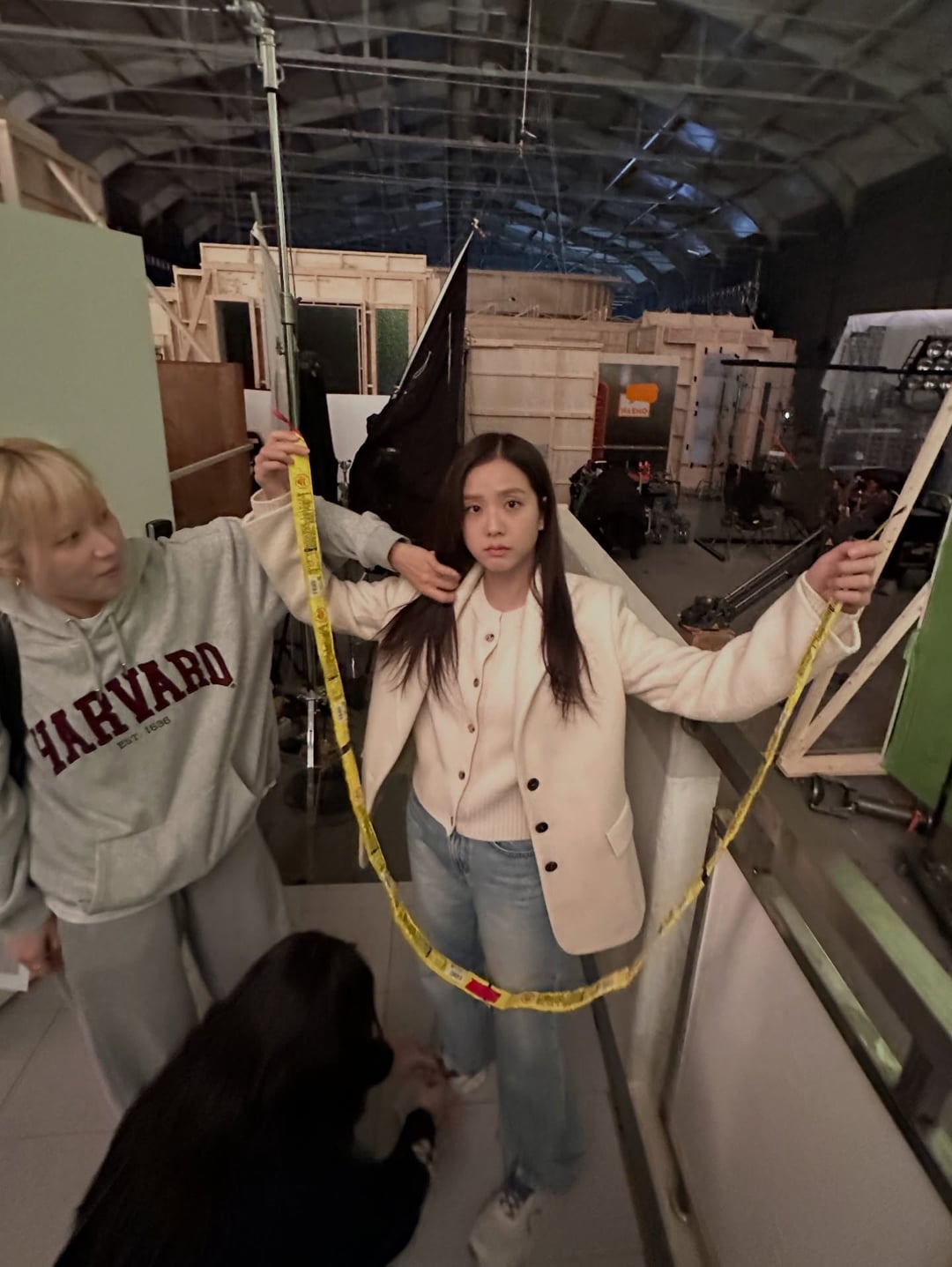 260415 apdarisal IG Update w/ Jisoo