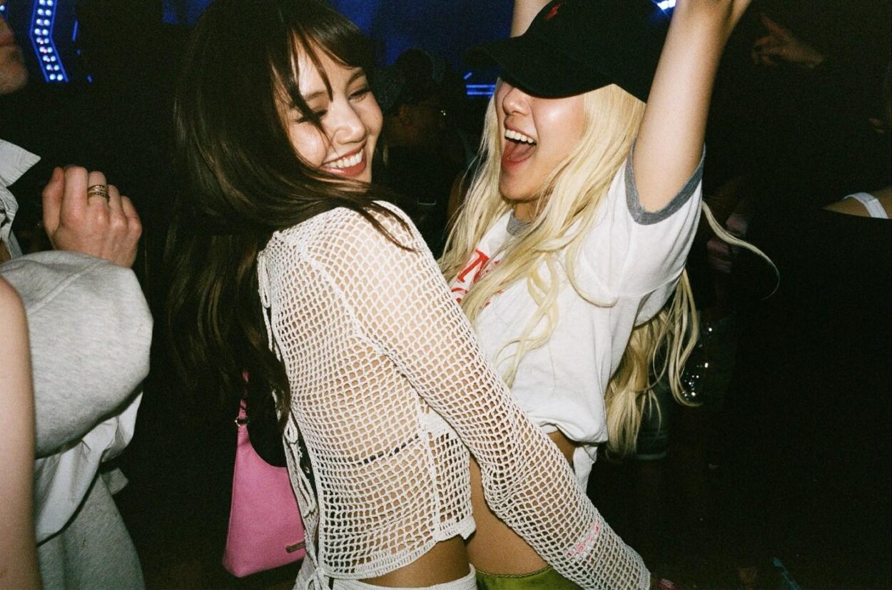 260424 Myles Hendrik IG: Lisa with Rosé