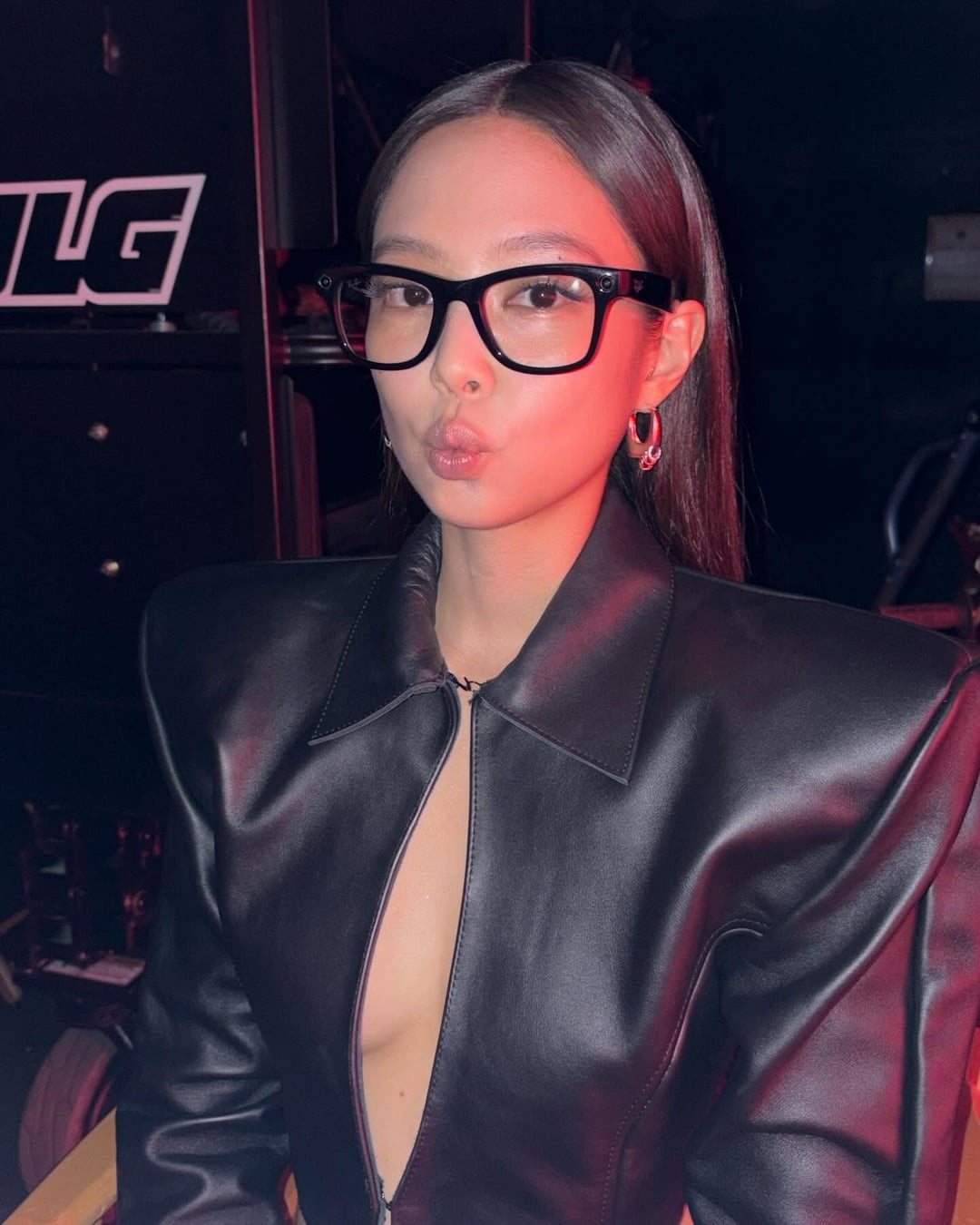 260422 Jennie IG Update