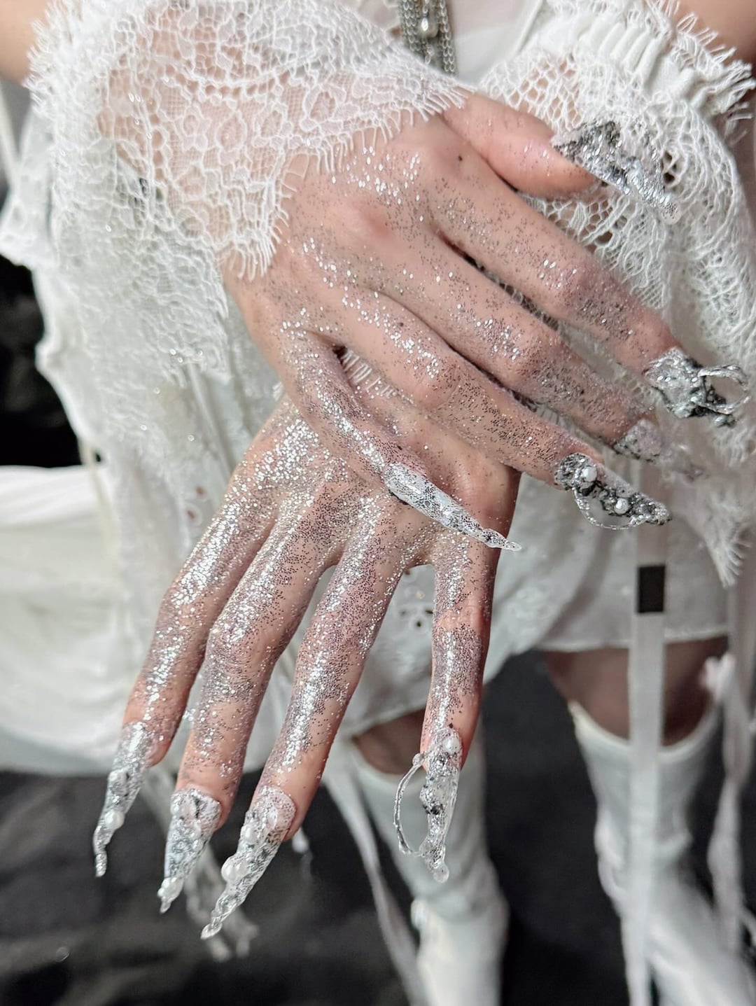 260407 nail_unistella IG Updates w/ Jisoo