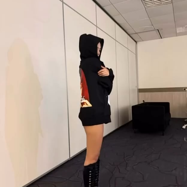 Jennie_hq Instagram Update - Jennie x ComplexCon Hong Kong 🧚‍♀️- 260325