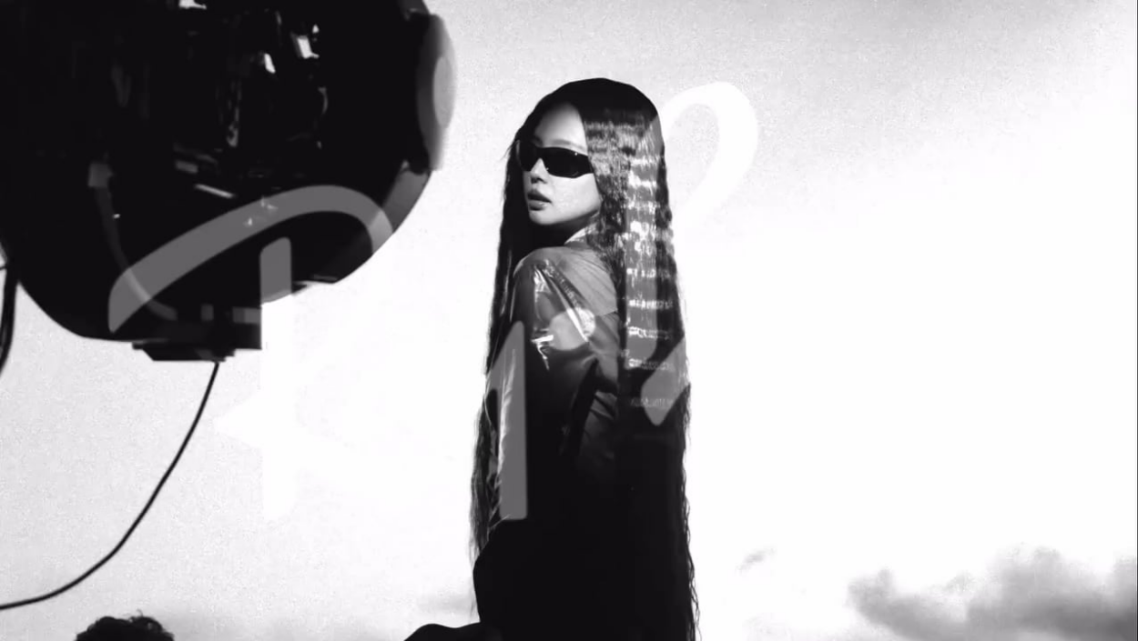 Jennie joins the Ray-Ban family in 2026 - 260410