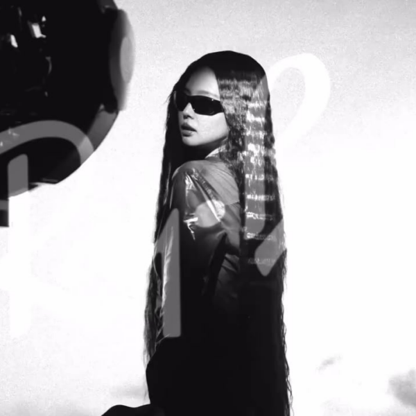 Jennie joins the Ray-Ban family in 2026 - 260410