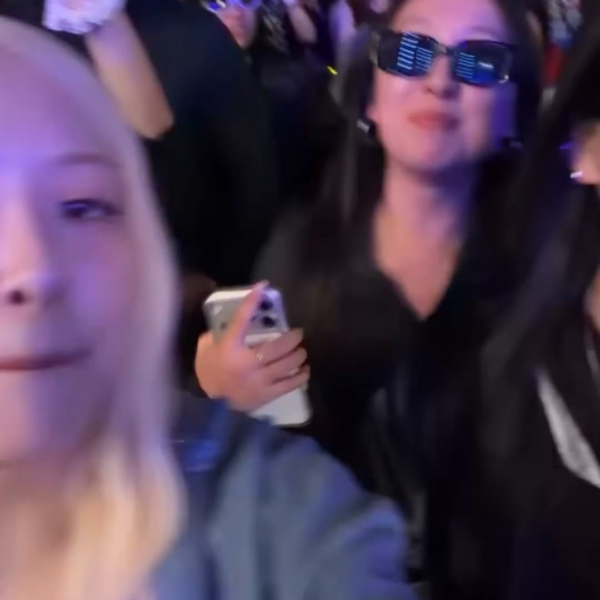 260414 ROSÉ IG Story Update