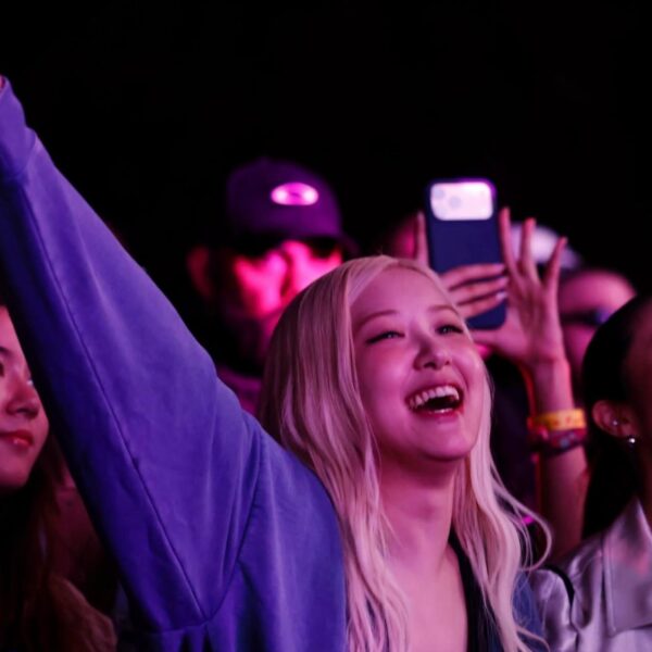260413 ROSÉ @ Coachella