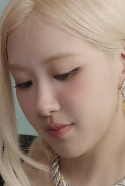 260425 Rosé for Tiffany & Co. | Blue Book 2026: Hidden Garden